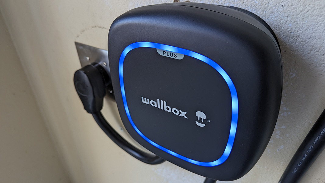 wallbox pulsar plus