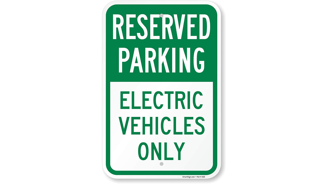 electric vehicles only parking sign