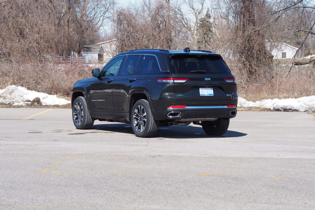 2023 Jeep Grand Cherokee Overland 4xe 31