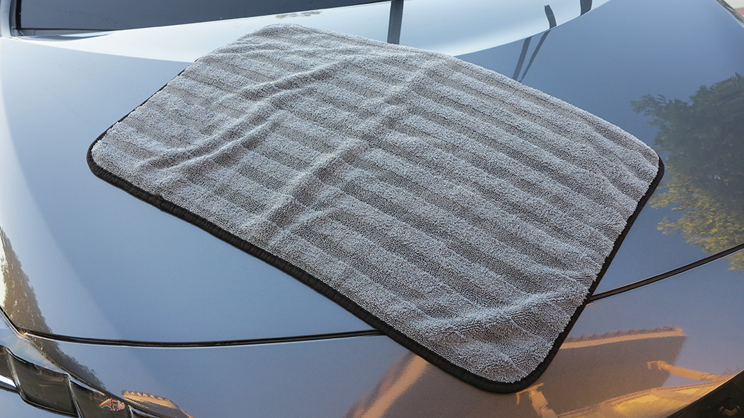 adam's hybrid drying microfiber towel