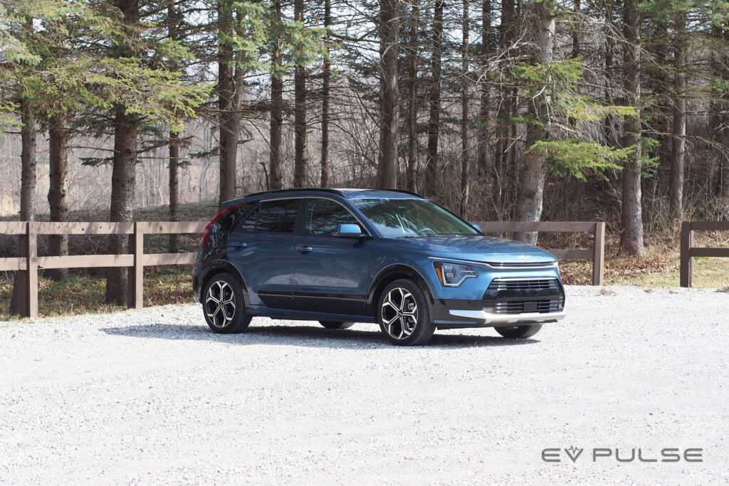 2023 Kia Niro PHEV SX Touring 12