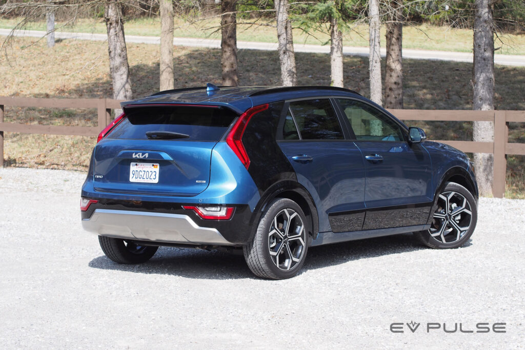 2023 Kia Niro PHEV SX Touring 23