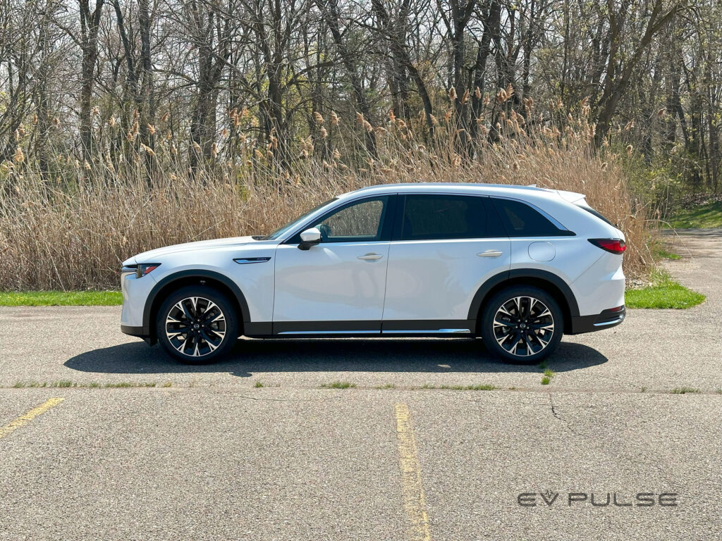 2023 Mazda CX 90 23