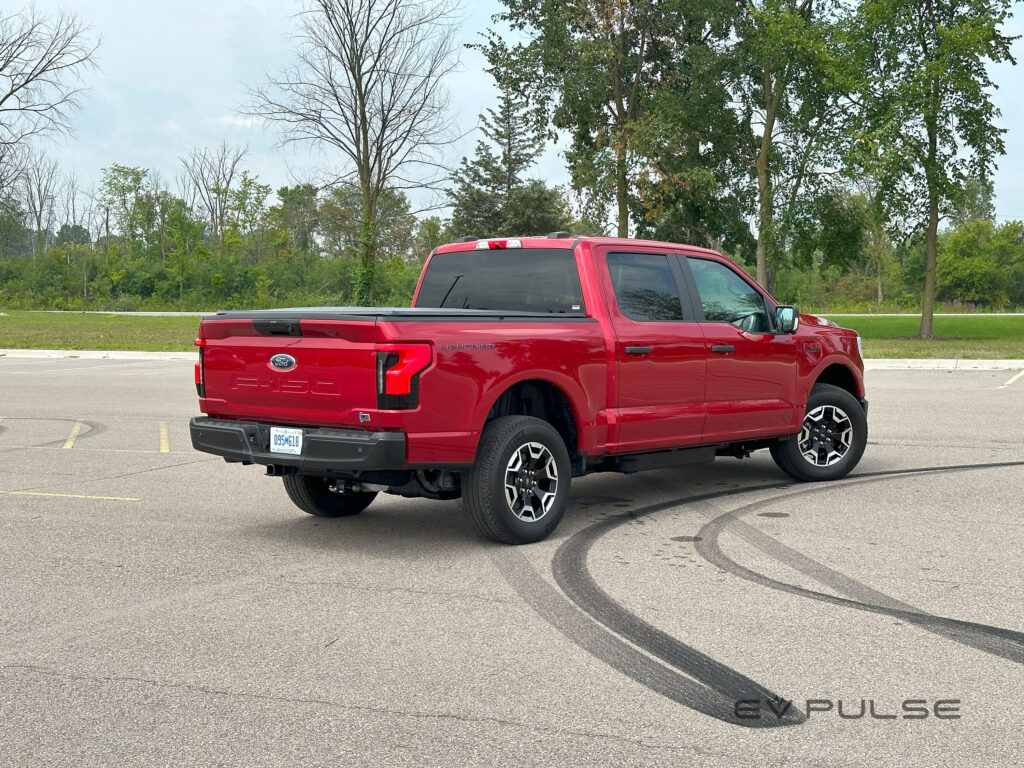 2023 Ford F 150 Lightning Pro 23