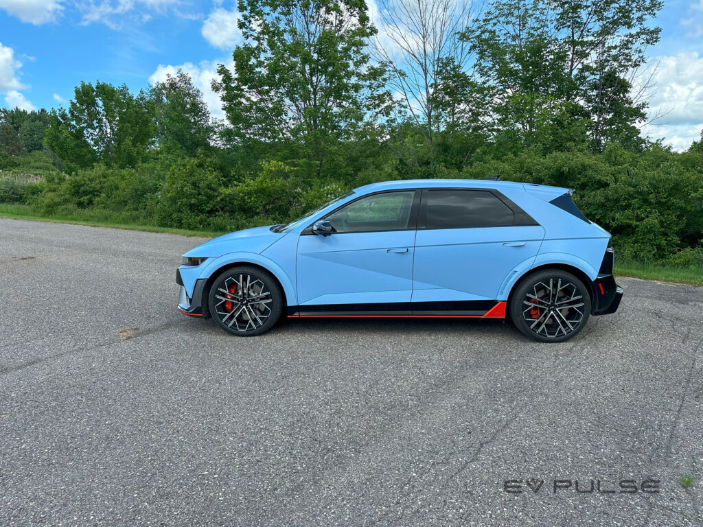 2025 Hyundai Ioniq 5 N 01