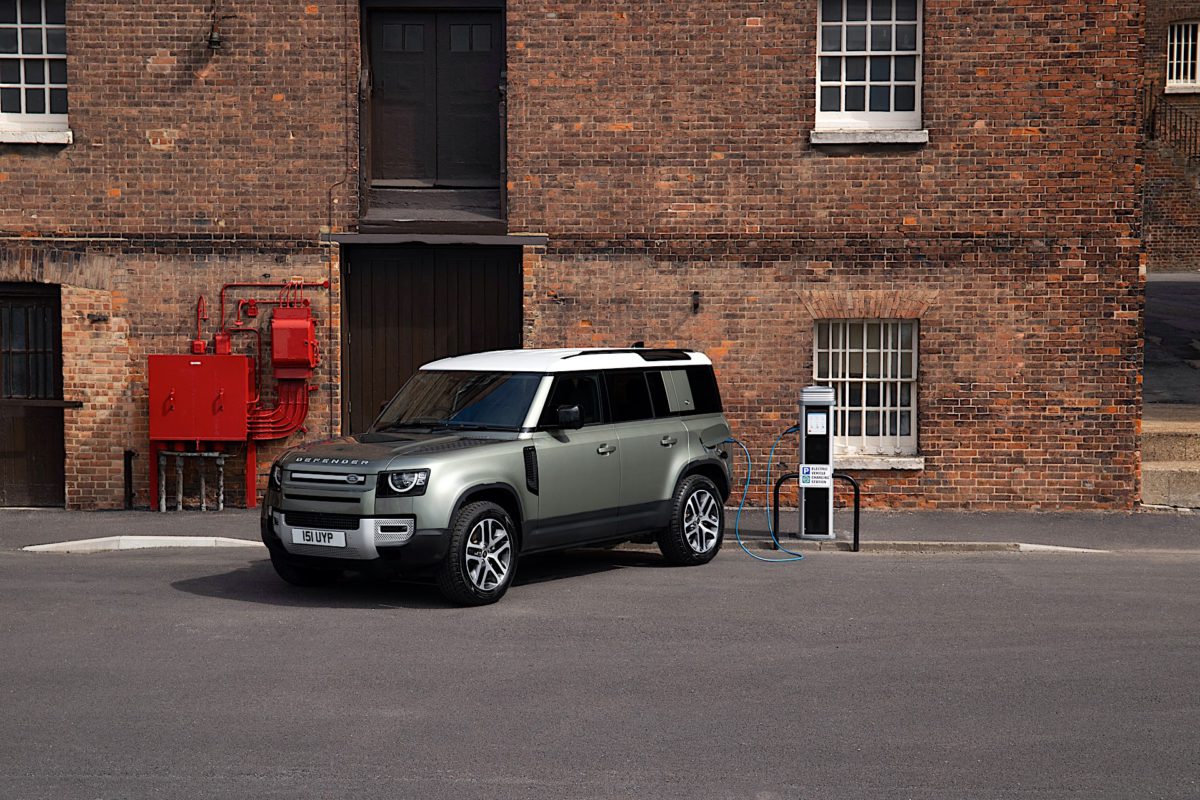 2021 Land Rover Defender P400e PHEV LR DEF PHEV 21MY 090920 04 ND