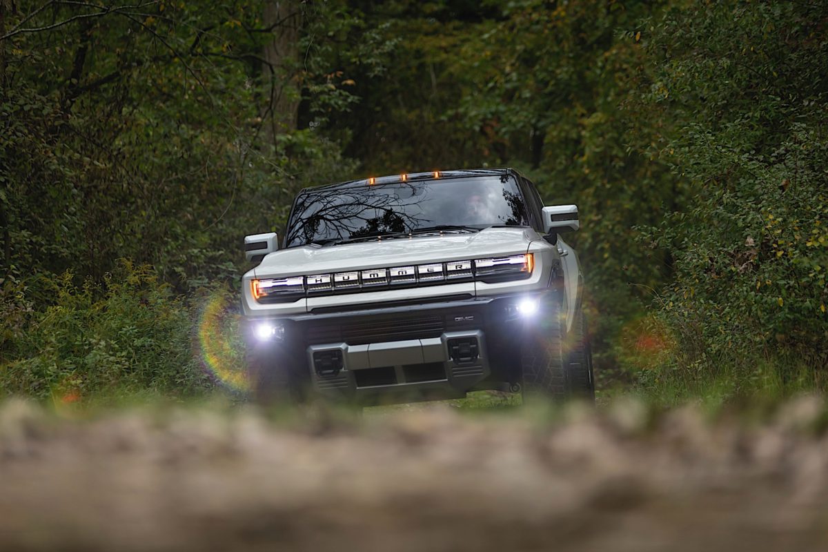2022 GMC HUMMER EV 042