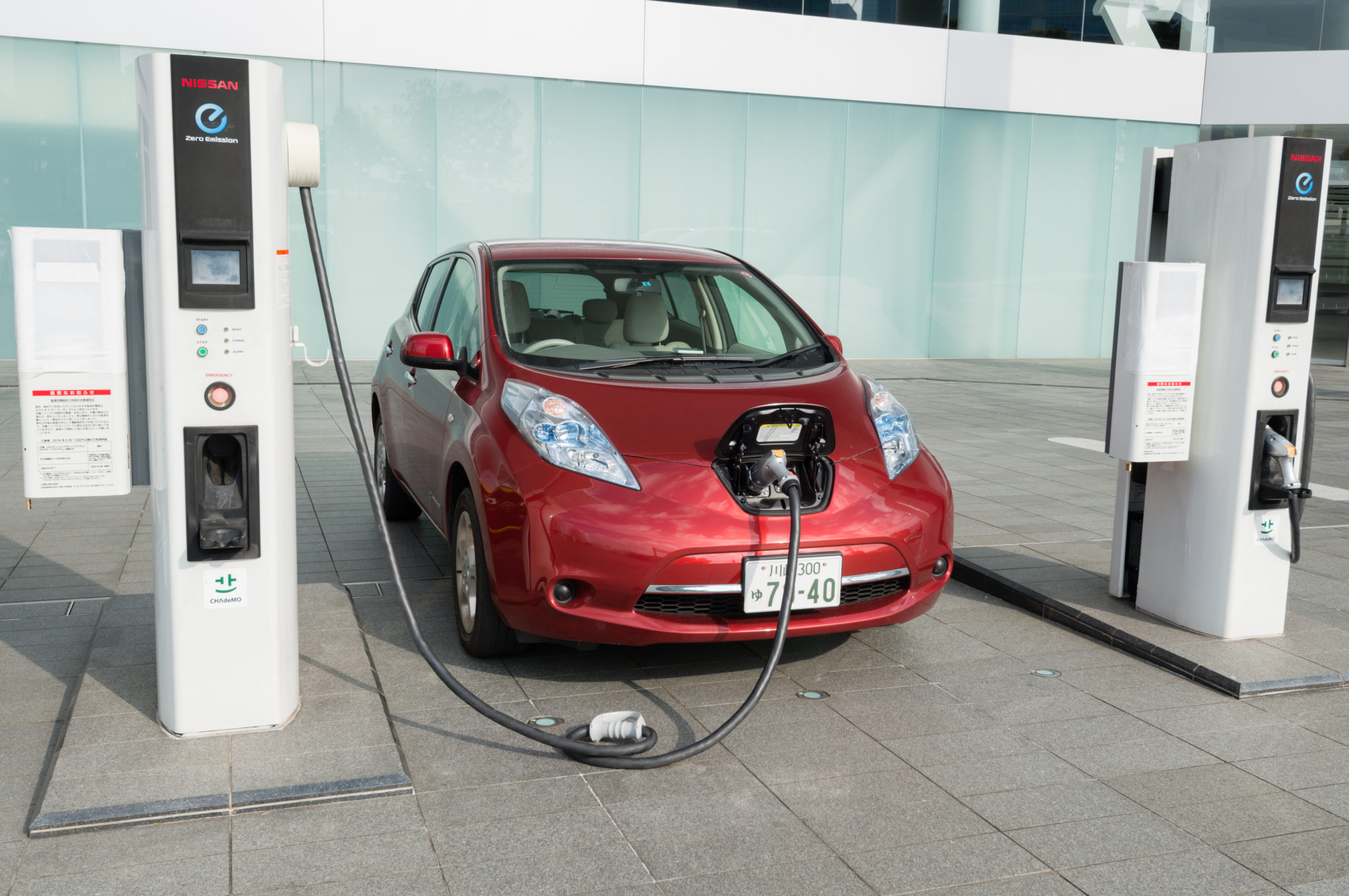 How long does it take to charge a Nissan Leaf EV Pulse
