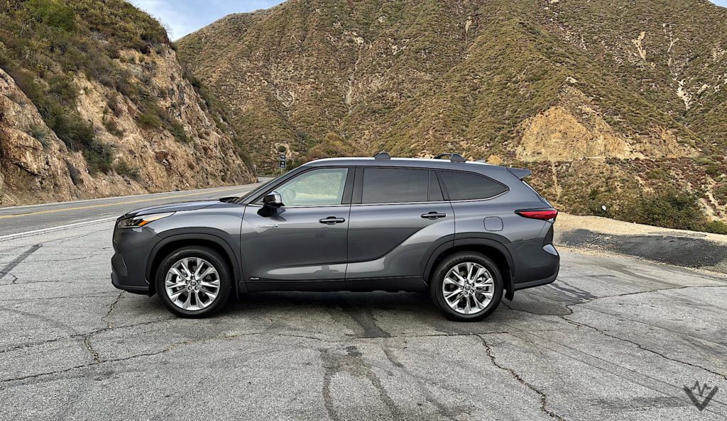 2021 Toyota Highlander Hybrid review: The original 3-row hybrid ...