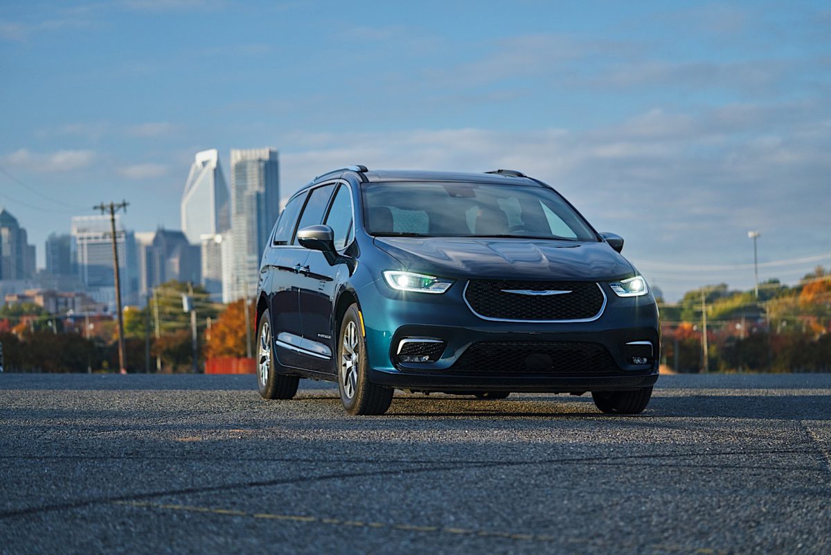 2021 Chrysler Pacifica Hybrid CH021 160PFut79a6ed11465b99f2a19ukia7 1