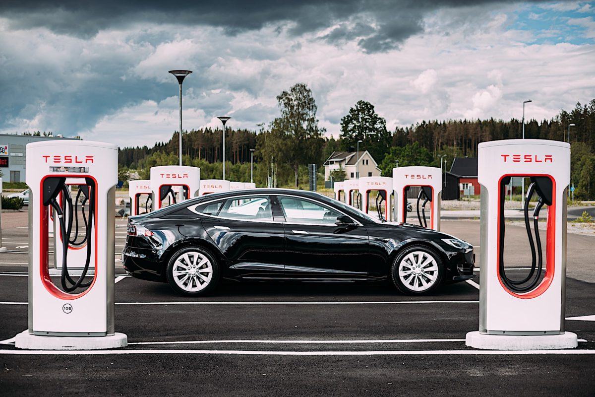 tesla charging in profile model s
