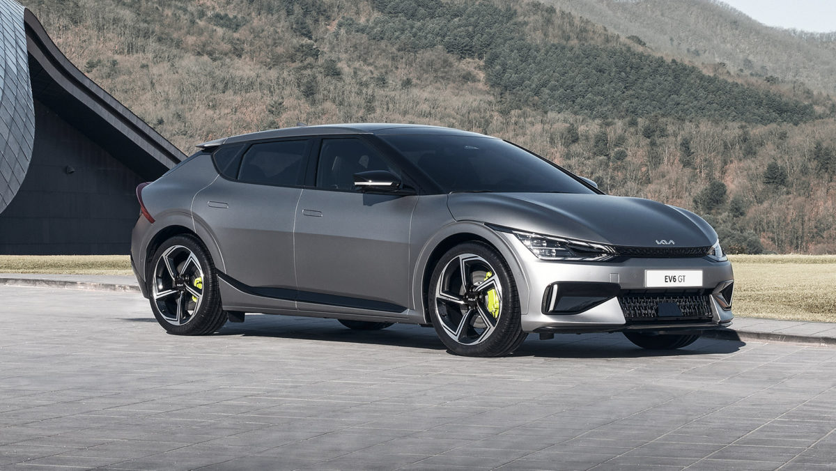 2022 Kia EV6 GT hero
