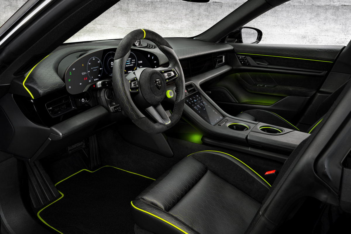 TECHART Taycan int 01 1