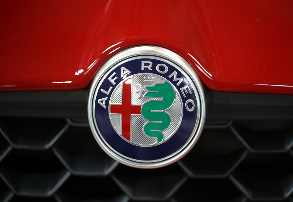 alfa romeo badge