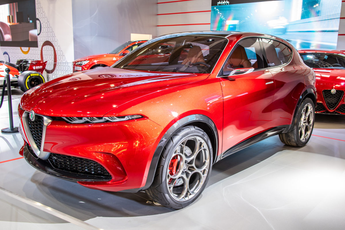 alfa romeo tonale shutterstock