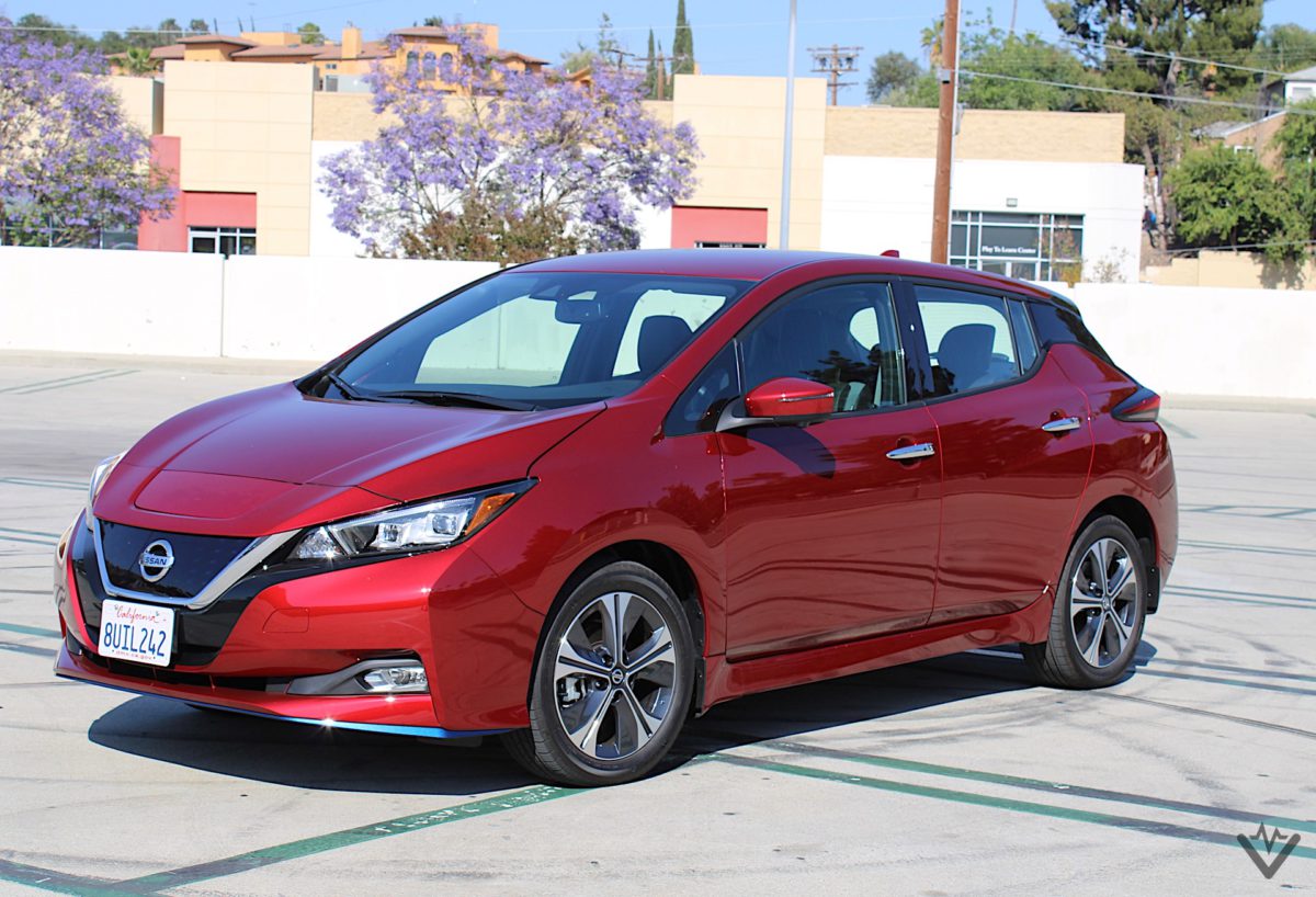 2021 Nissan Leaf front three quarters 04 1