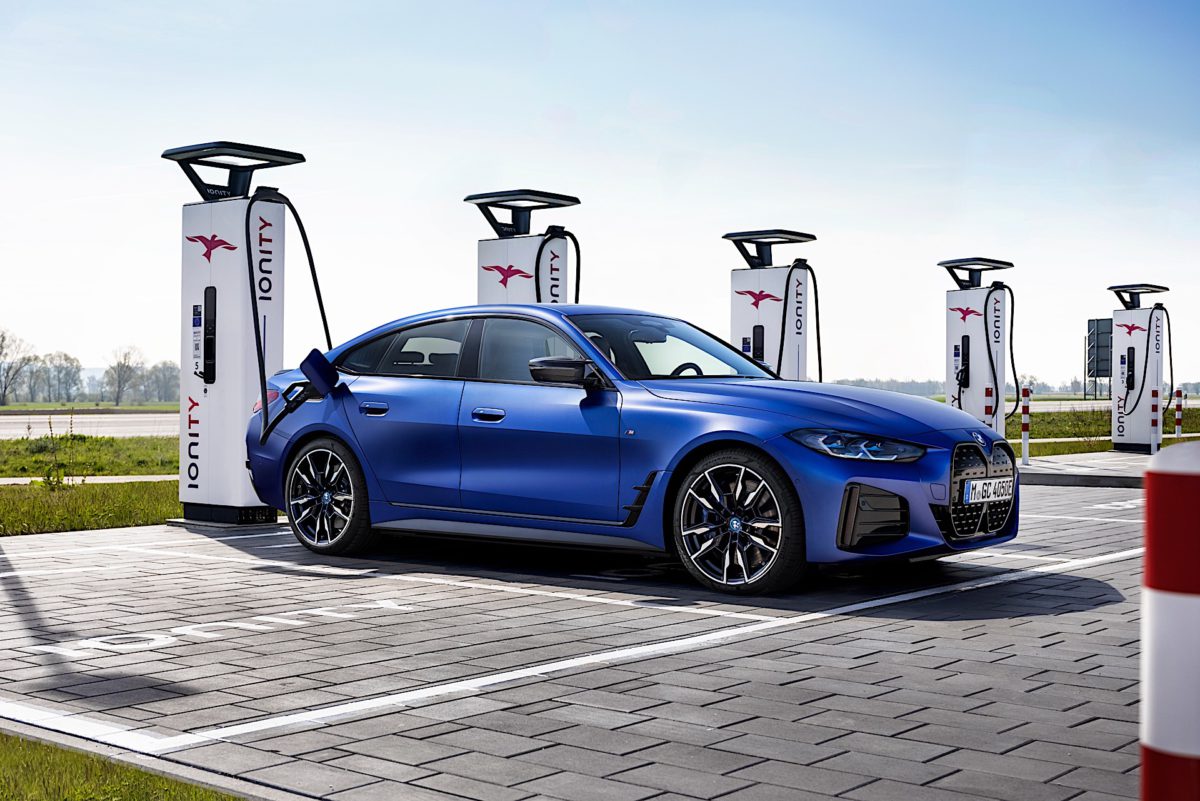 2022 BMW i4 M50 P90423618 highRes 1
