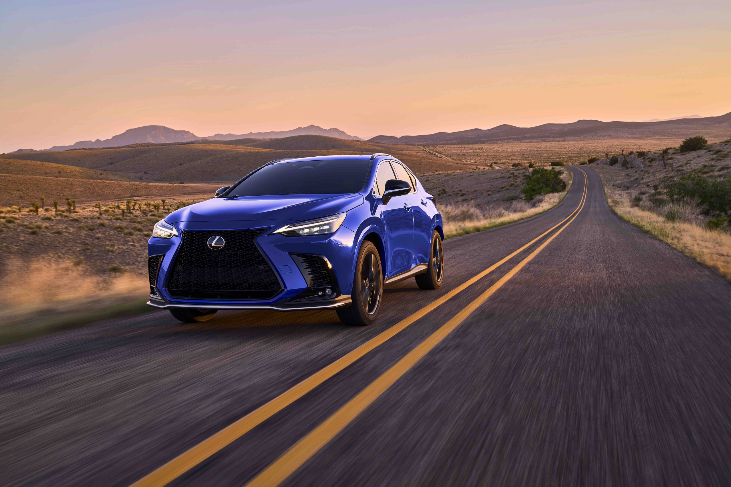Lexus クロスボディバッグ ネイビー 2022 Lexus NX debuts with updated powertrains and new plug-in