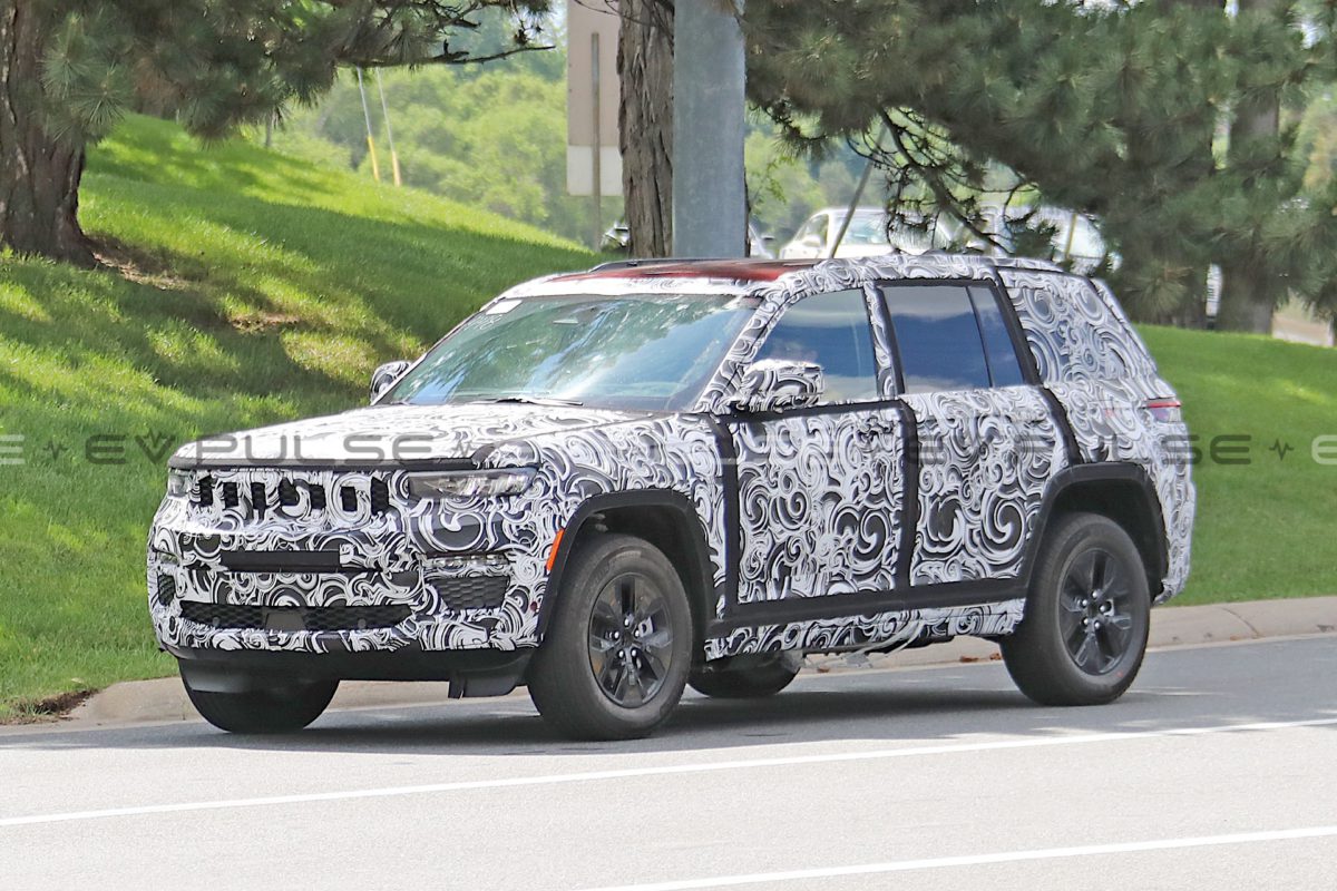 Grand Cherokee 4xe 002 1
