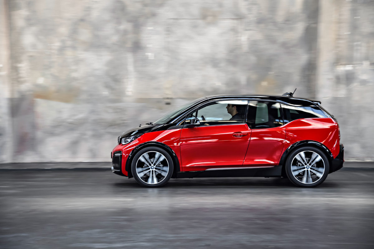 P90273579 highRes the new bmw i3s 08 2