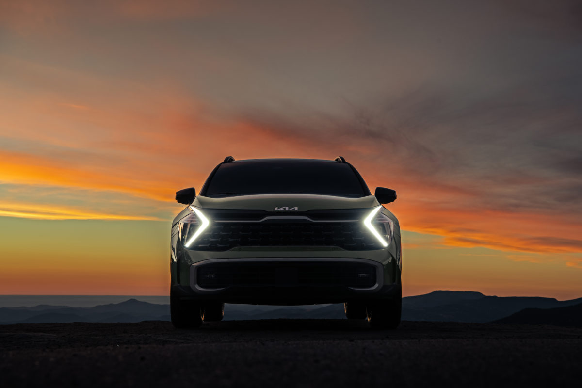 17990 KIA AMERICA TEASES ALL NEW SUV