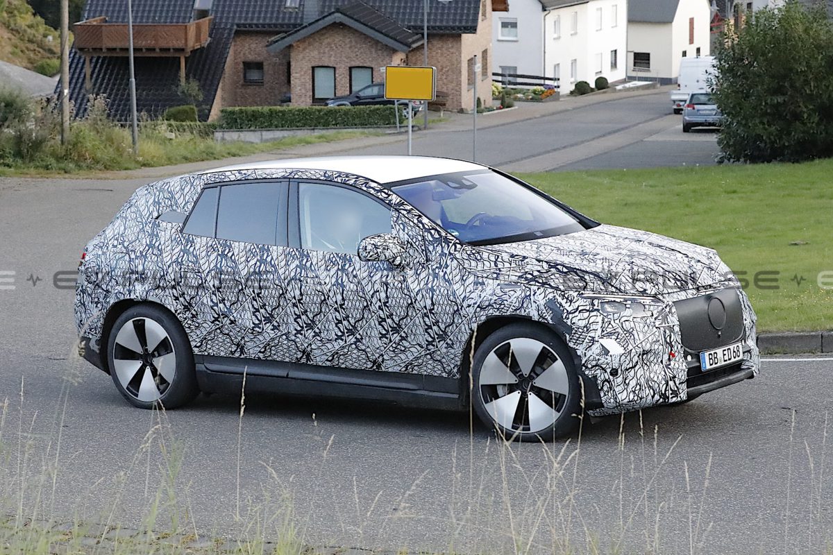 Mercedes EQE SUV 005