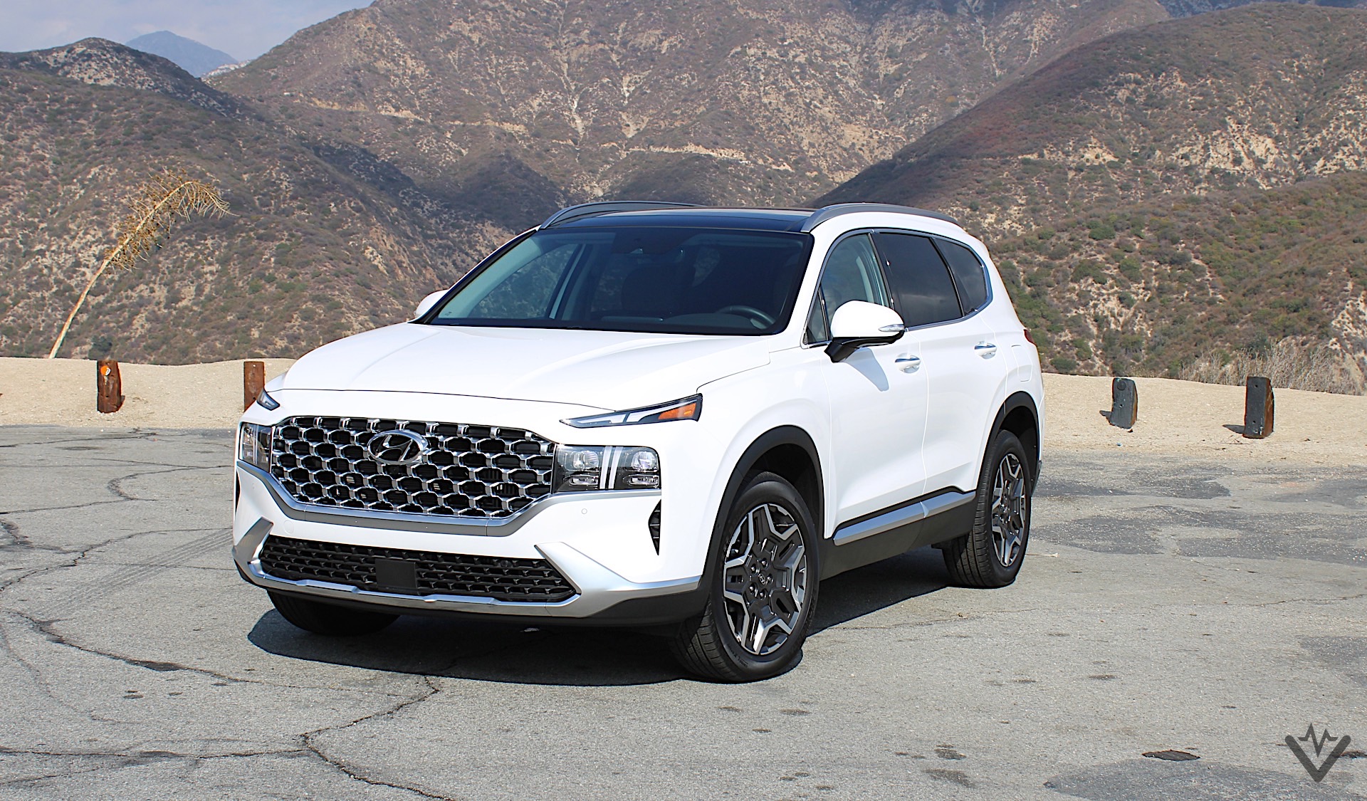 2021 Hyundai Santa Fe Hybrid review: Big, bold, and value-packed - EV Pulse