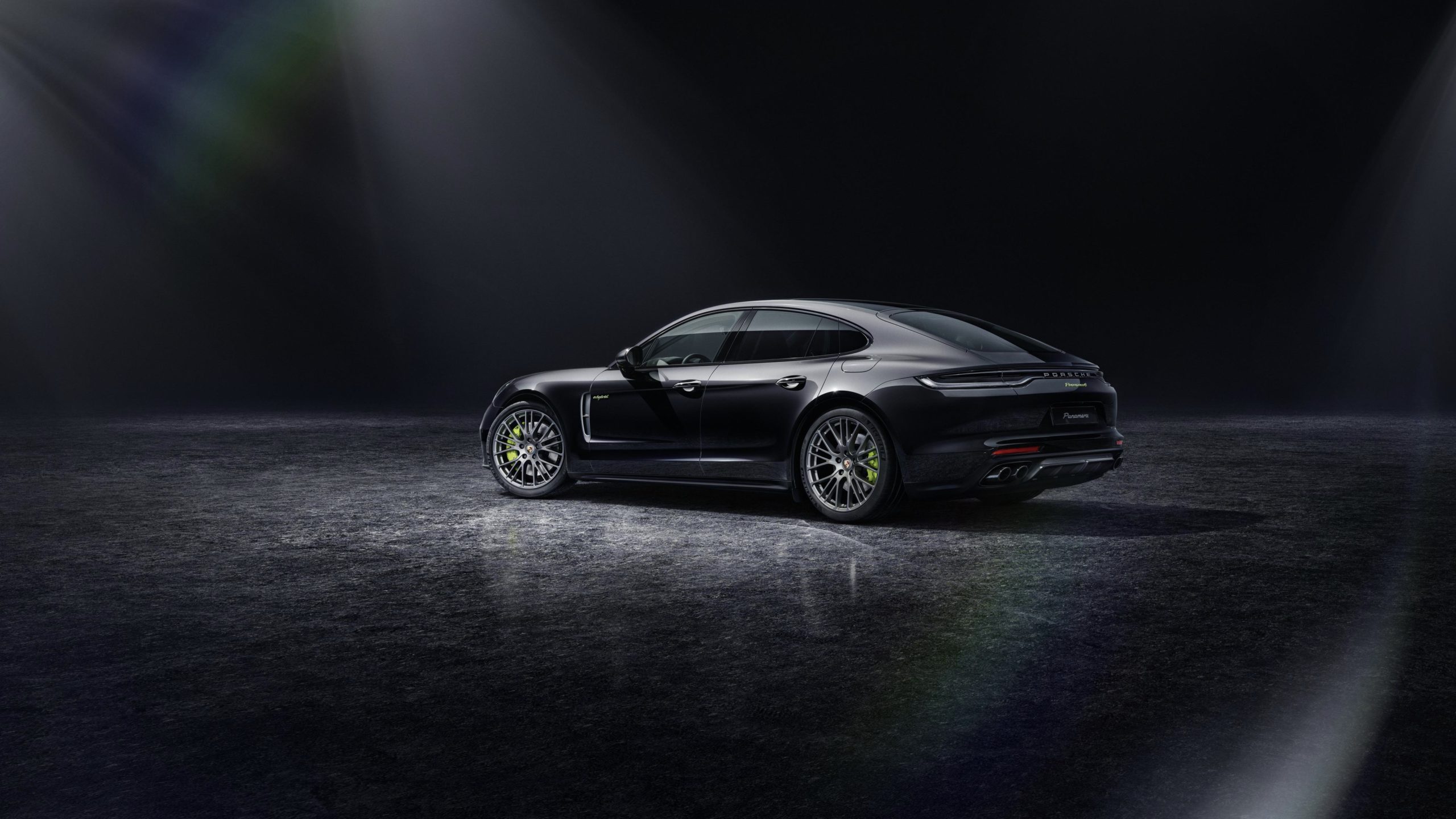 2022 Porsche Panamera 4 EHybrid Platinum Edition adds more standard