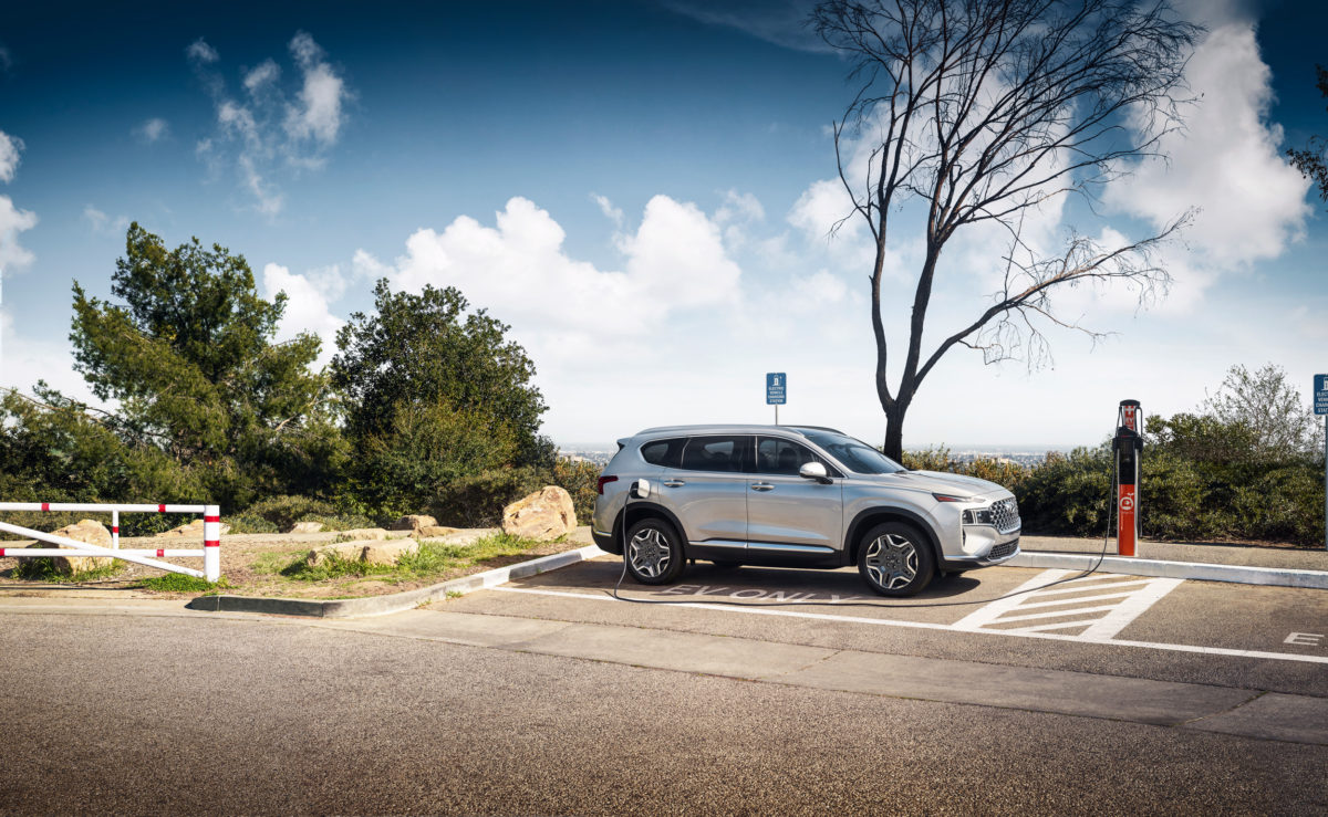 Large 47942 2022SantaFePlug inHybrid