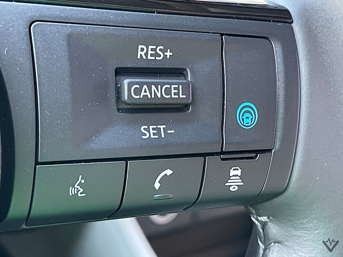 2021 Nissan Rogue SL ProPilot button