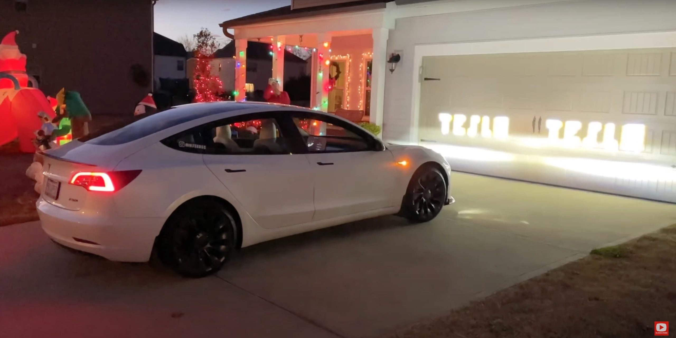Matrix Headlights in Teslas: What Makes Them Unique - Featured Image