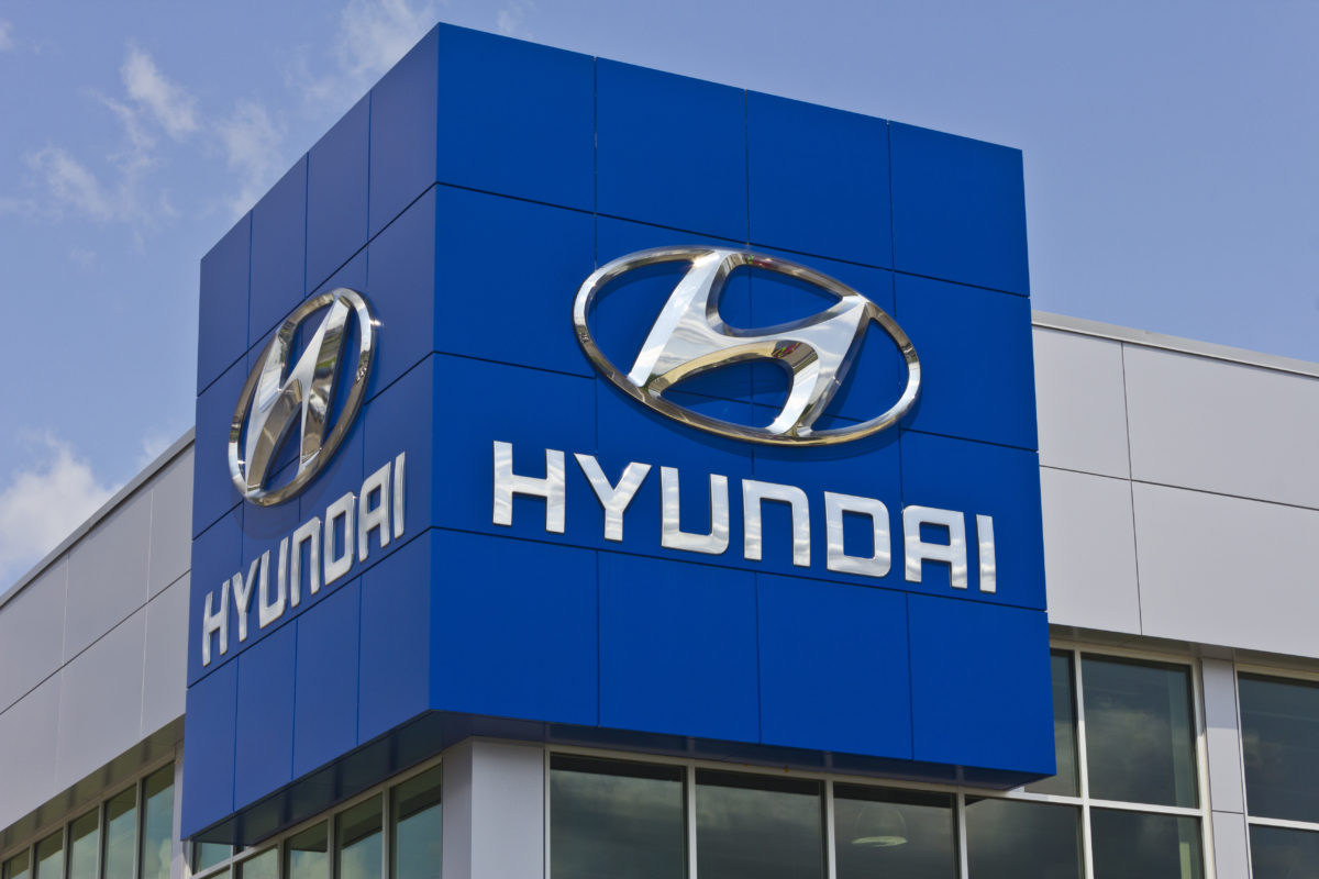 hyundai dealer logo