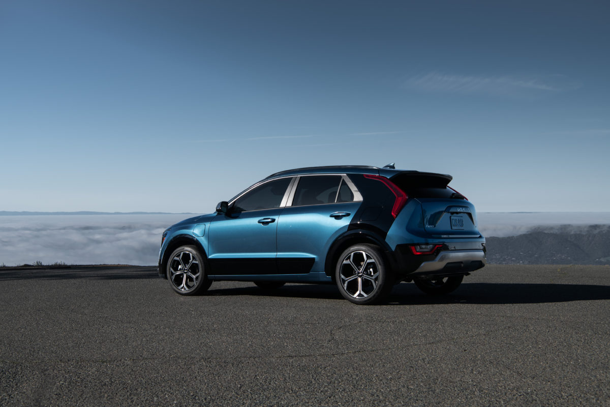 18647 2023 Niro PHEV