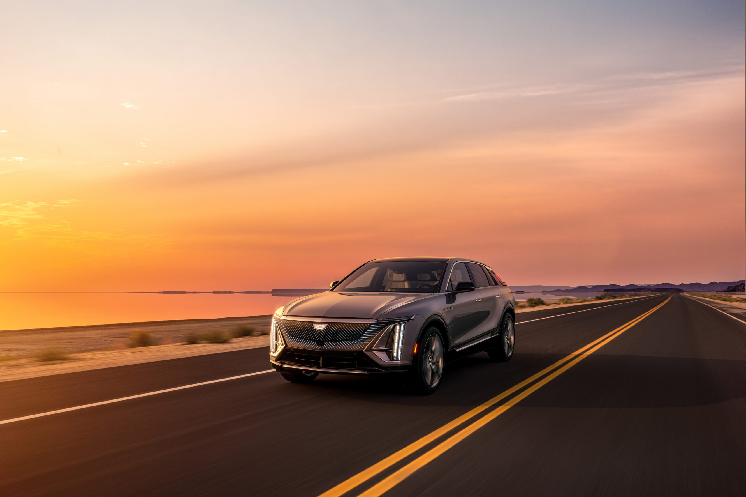 2023-cadillac-lyriq-offers-up-to-312-miles-or-500-hp-ev-pulse