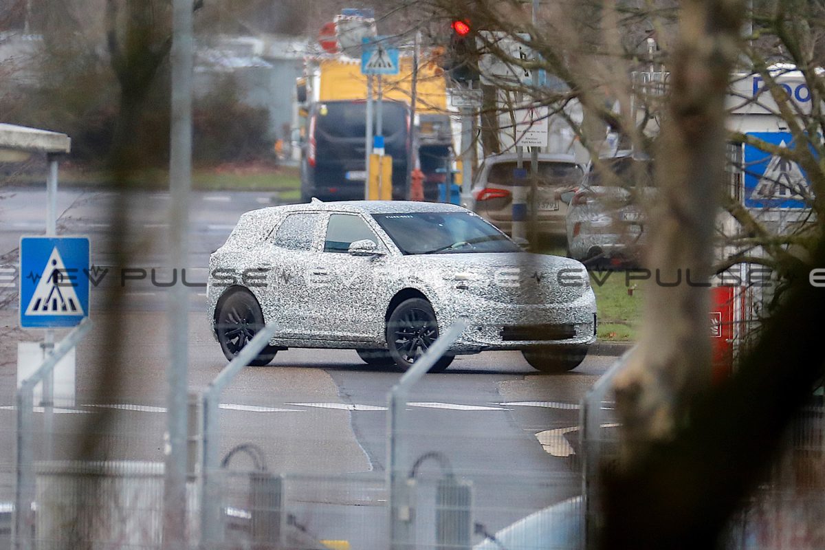 2025 Ford Capri electric crossover for Europe spied