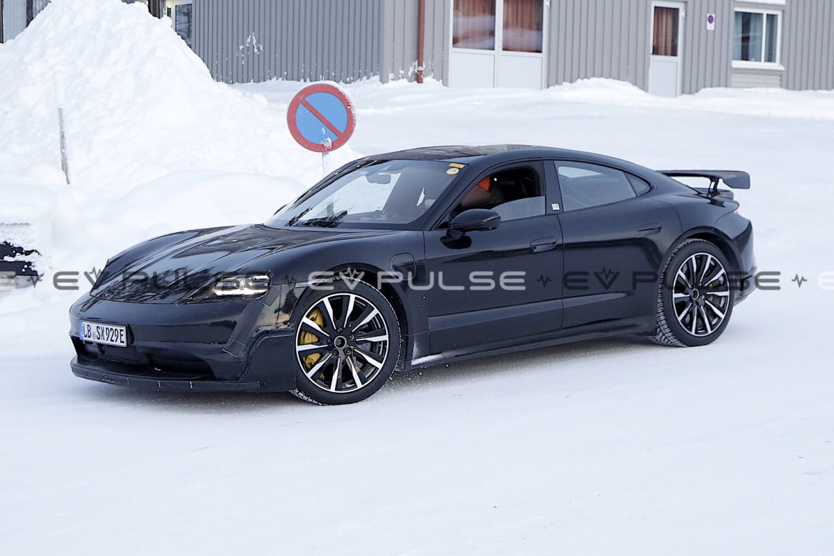 Porsche Taycan GT 004