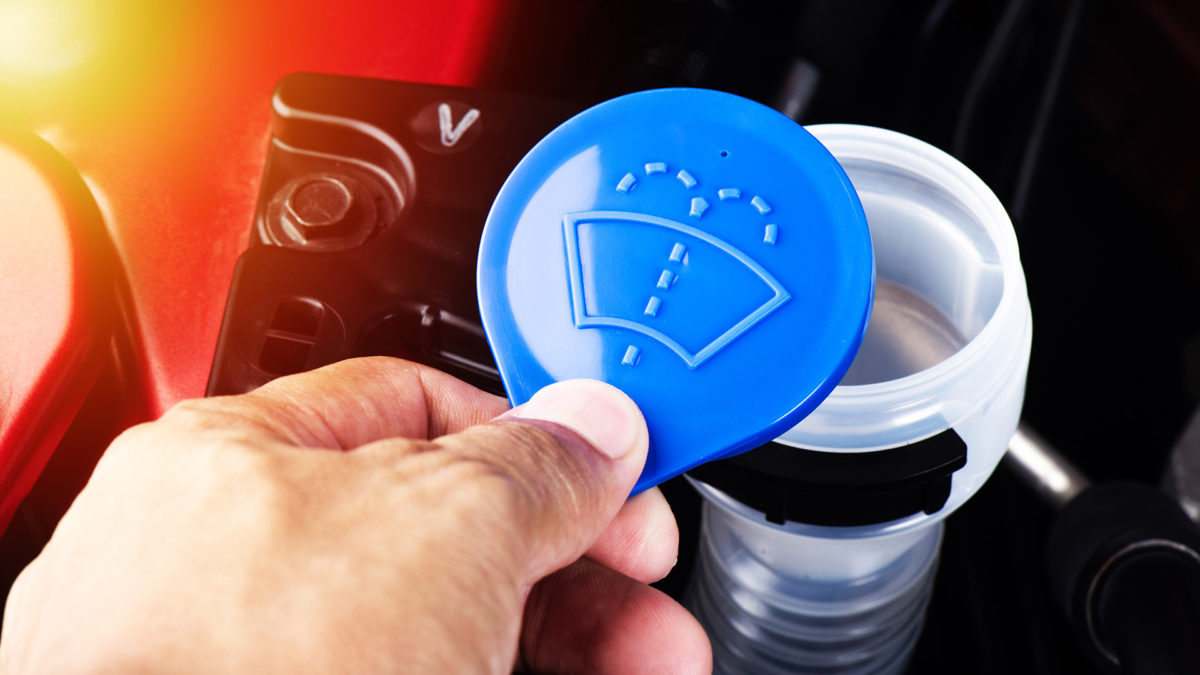 The best windshield washer fluids to keep your windshield clean EV Pulse