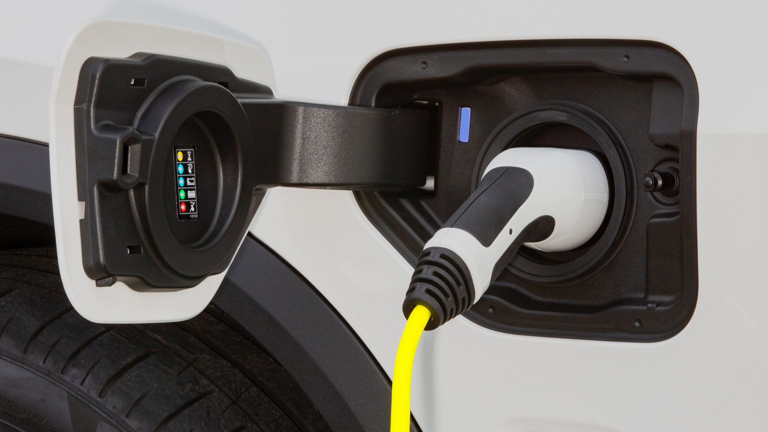 Do I need a Level 2 home charger for my BMW X5 xDrive45e EV Pulse