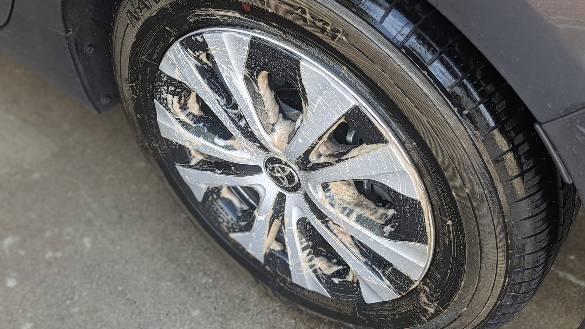 Best Alloy Wheel Cleaners - 3 Best Wheel Cleaners Ever!