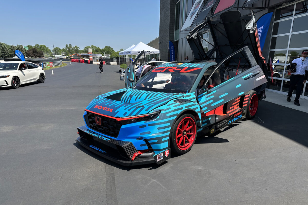 Honda CR V Hybrid Racer Main Art
